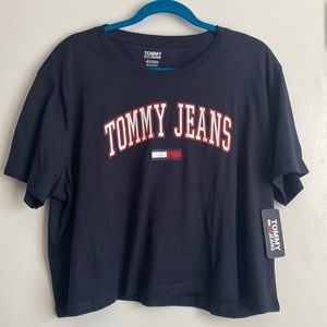 NWT TOMMY HILFIGER CROPPED SHIRT